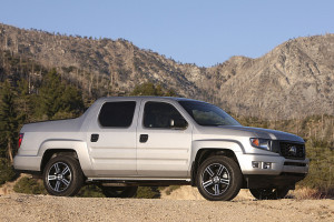 绿茵场上的愤怒!苏超焦点战,裁判判罚引爆全场